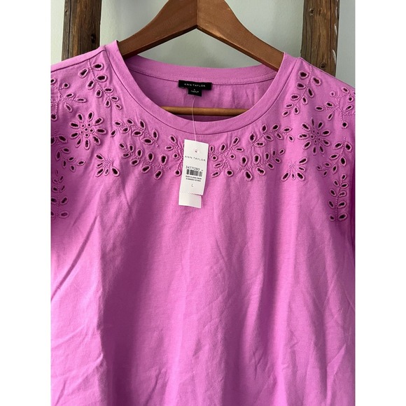 Ann Taylor Eyelet T-Shirt Flutter Sleeve Top Casual Blouse Pink Size L - Picture 4 of 6